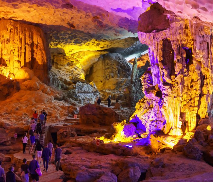 sung-sot-cave-in-vietnam