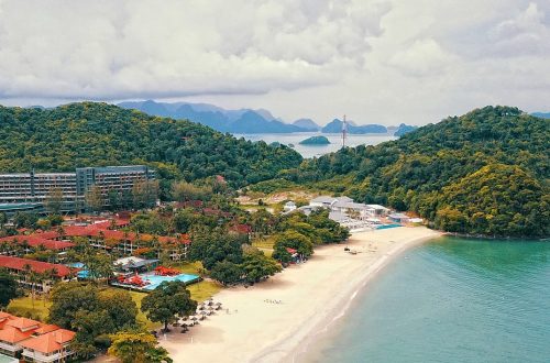 Pantai Tengah